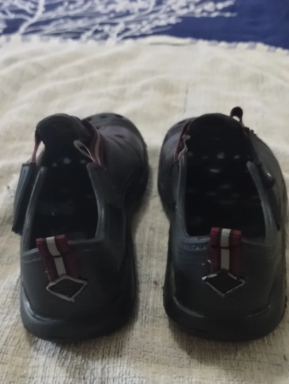 The Children's Place Black Slip-On Water Sandals with Maroon Accent